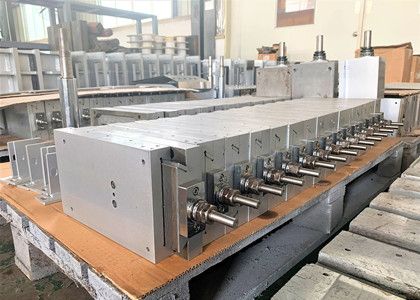 Precautions of automatic speed regulating glass edger machine